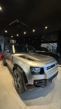 LAND ROVER DEFENDER 2025