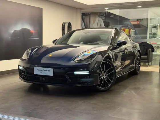 PORSCHE PANAMERA 2022
