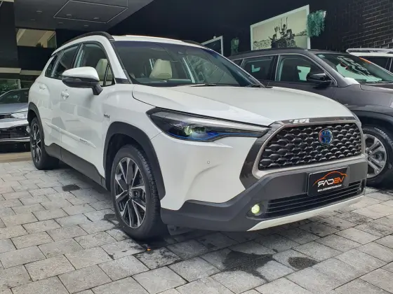 TOYOTA COROLLA CROSS 2023