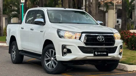 TOYOTA HILUX 2019
