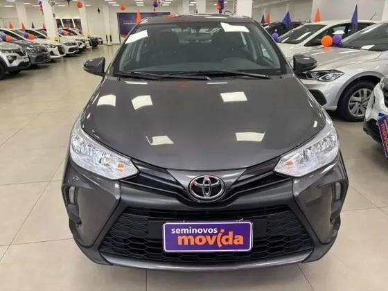 TOYOTA YARIS 2024