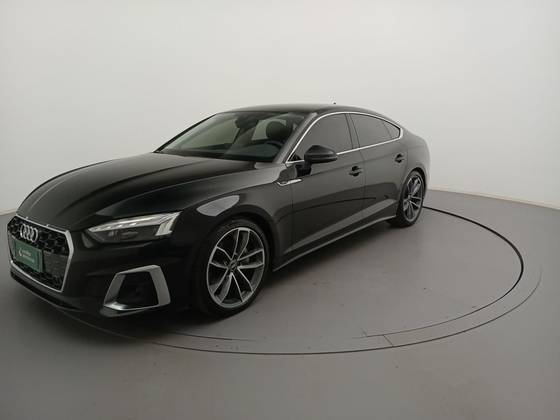 AUDI A5 2022