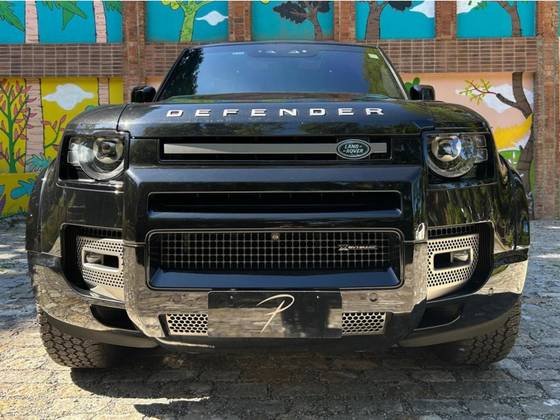 LAND ROVER DEFENDER 2023