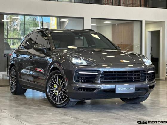 PORSCHE CAYENNE 2021