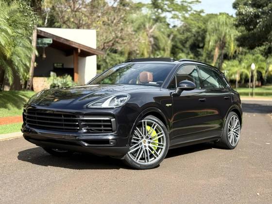PORSCHE CAYENNE 2022