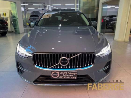 VOLVO XC60 2023