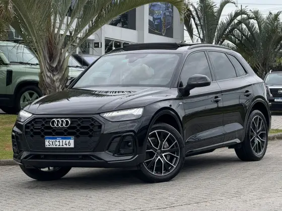 AUDI Q5 2024