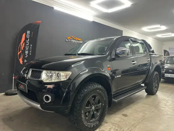 MITSUBISHI L200 TRITON 2013