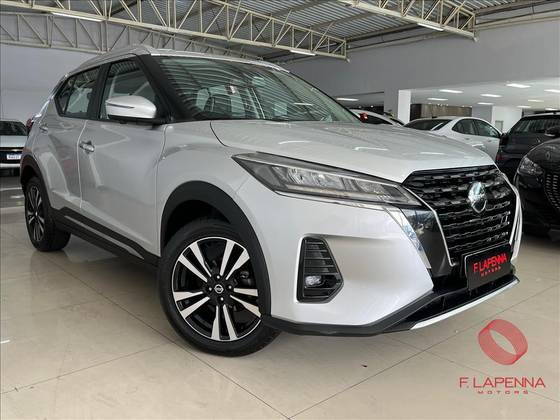 NISSAN KICKS 2022