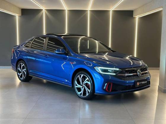 VOLKSWAGEN JETTA 2024