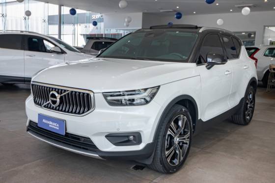 VOLVO XC40 2020