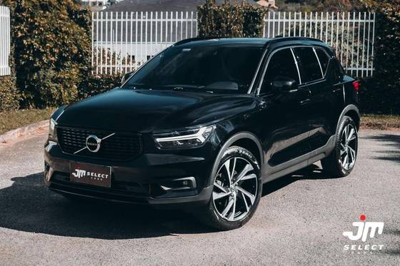 VOLVO XC40 2019
