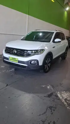 VOLKSWAGEN T-CROSS 2024