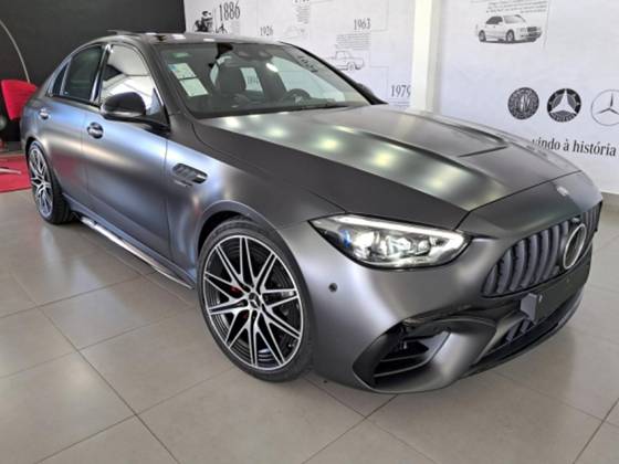 MERCEDES-BENZ C 63 AMG 2024