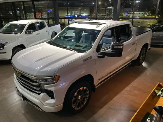 CHEVROLET SILVERADO 2024