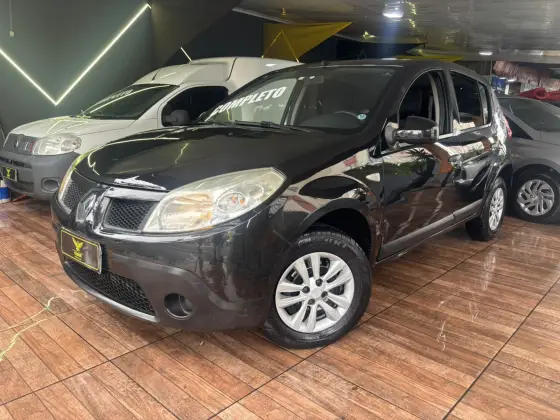 RENAULT SANDERO 2011