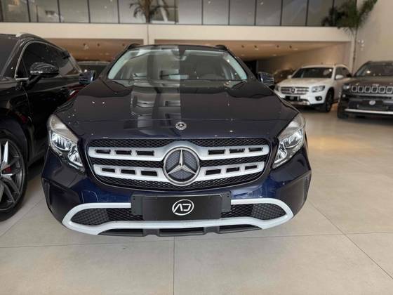 MERCEDES-BENZ GLA 200 2019