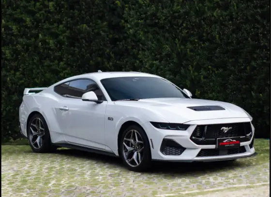 FORD MUSTANG 2024