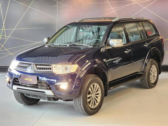 MITSUBISHI PAJERO 2018