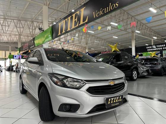 CHEVROLET ONIX 2018