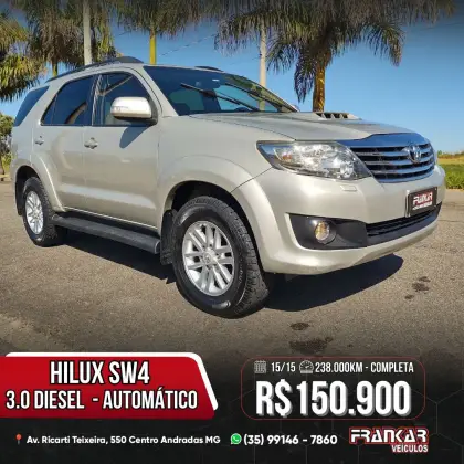 TOYOTA HILUX SW4 2015
