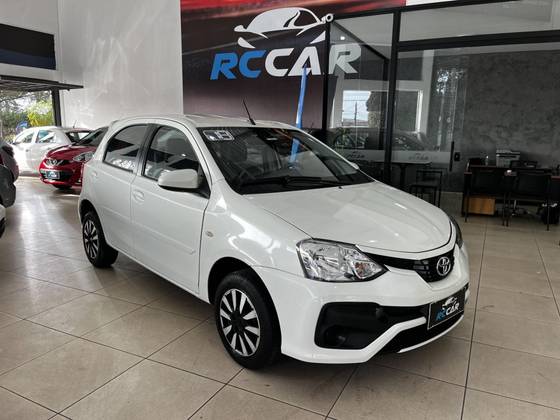 TOYOTA ETIOS 2018