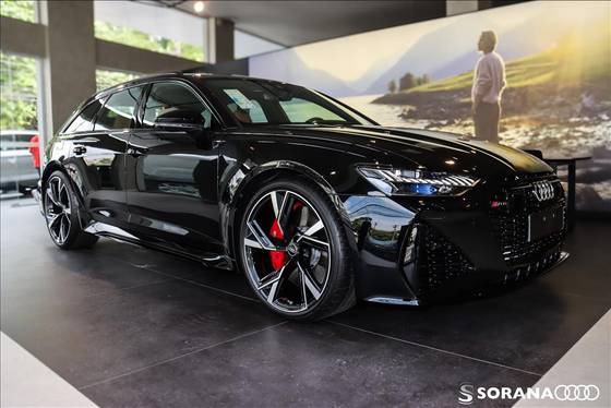 AUDI RS6 2025