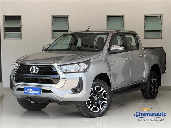 TOYOTA HILUX 2021