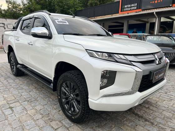 MITSUBISHI L200 TRITON 2025