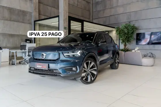 VOLVO XC40 2022
