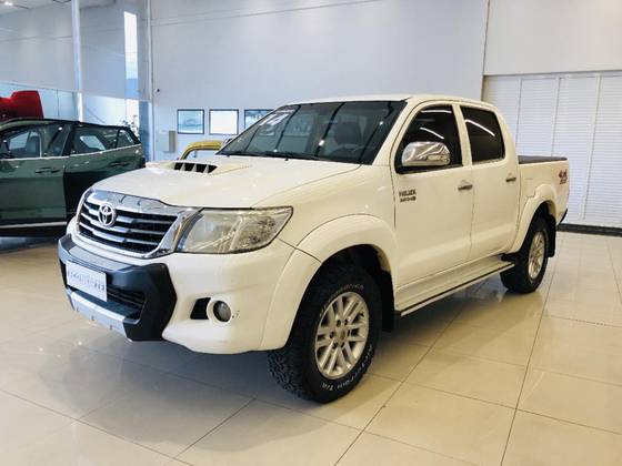 TOYOTA HILUX 2014