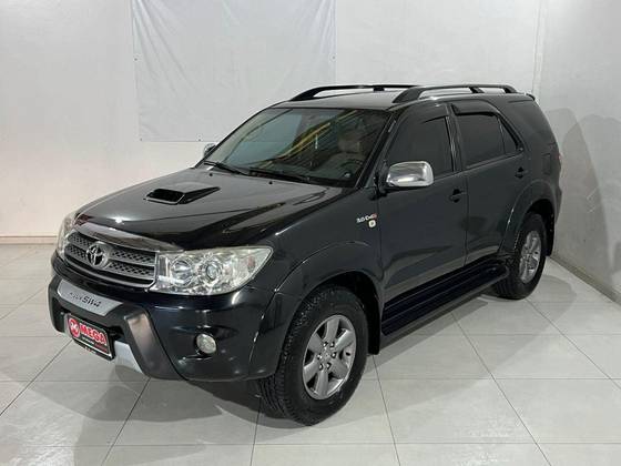 TOYOTA HILUX SW4 2010