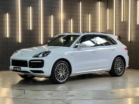 PORSCHE CAYENNE 2023