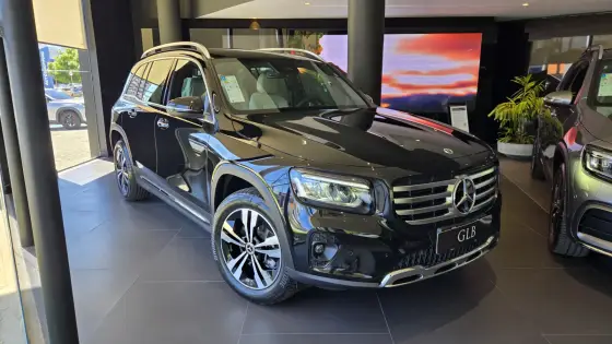 MERCEDES-BENZ GLB 220 2025