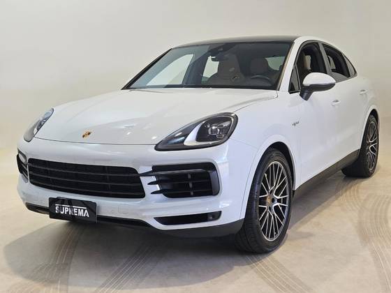 PORSCHE CAYENNE 2021