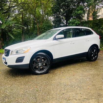 VOLVO XC60 2011