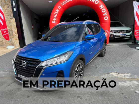 NISSAN KICKS 2022