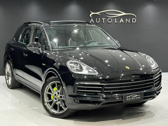 PORSCHE CAYENNE 2023