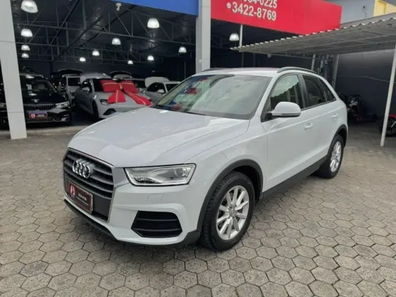 AUDI Q3 2017