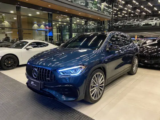 MERCEDES-BENZ GLA 35 AMG 2022