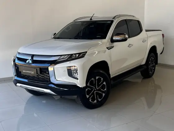 MITSUBISHI L200 TRITON 2025