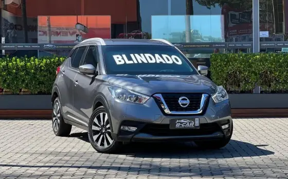 NISSAN KICKS 2017