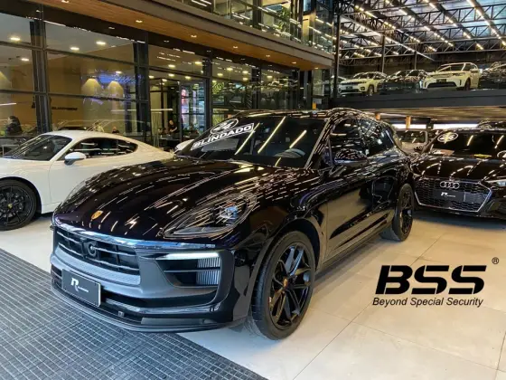 PORSCHE MACAN 2024