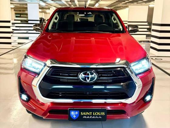 TOYOTA HILUX 2023