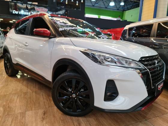 NISSAN KICKS 2022