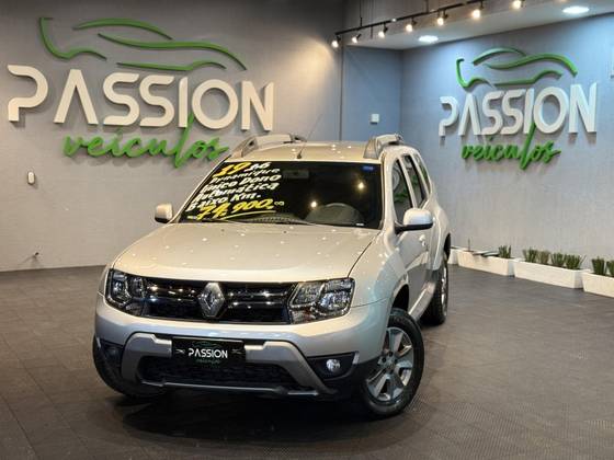 RENAULT DUSTER 2019