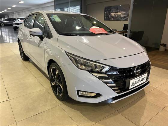 NISSAN VERSA 2025