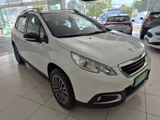PEUGEOT 2008 2018