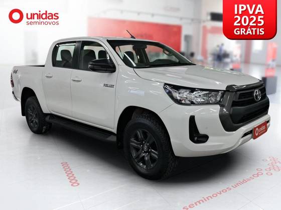 TOYOTA HILUX 2024