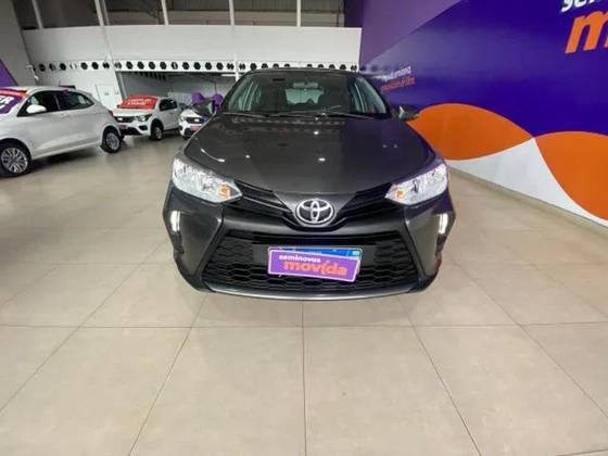 TOYOTA YARIS 2024